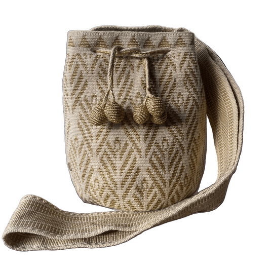 Mochila Beige, con dorado